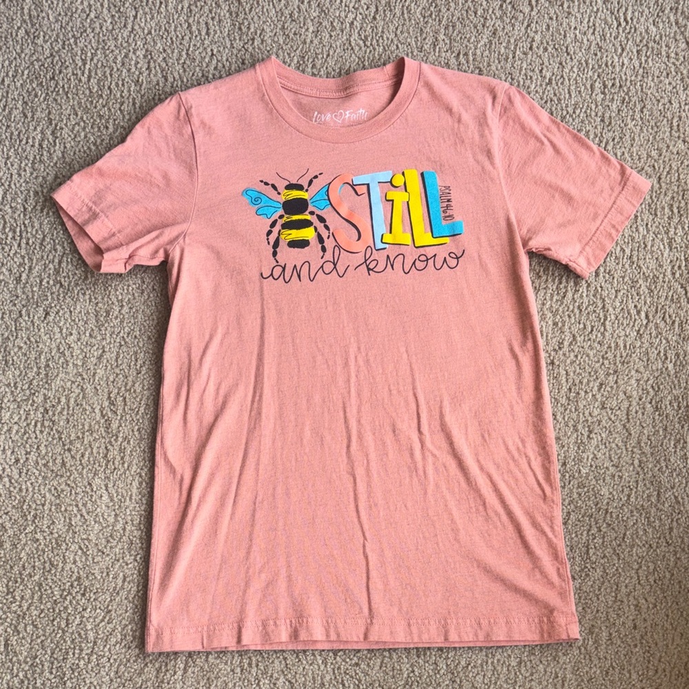 Peaceful Bee Graphic Tee - Pink